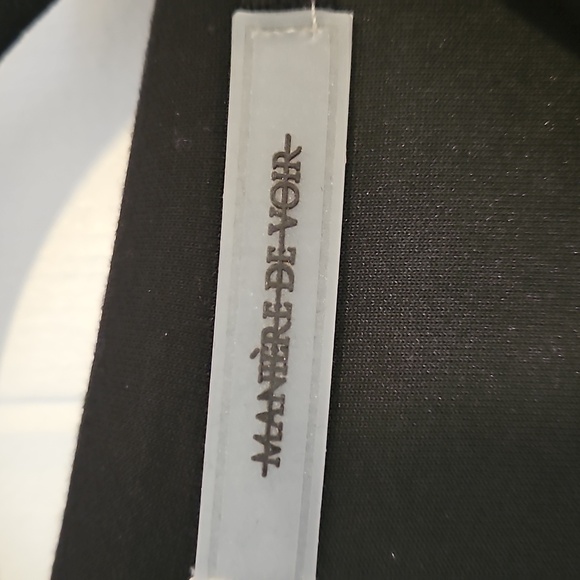 Maniere De Voir Designer Black Sweater Dress Stretchy Waist Size 4 Small NWT - Picture 2 of 5